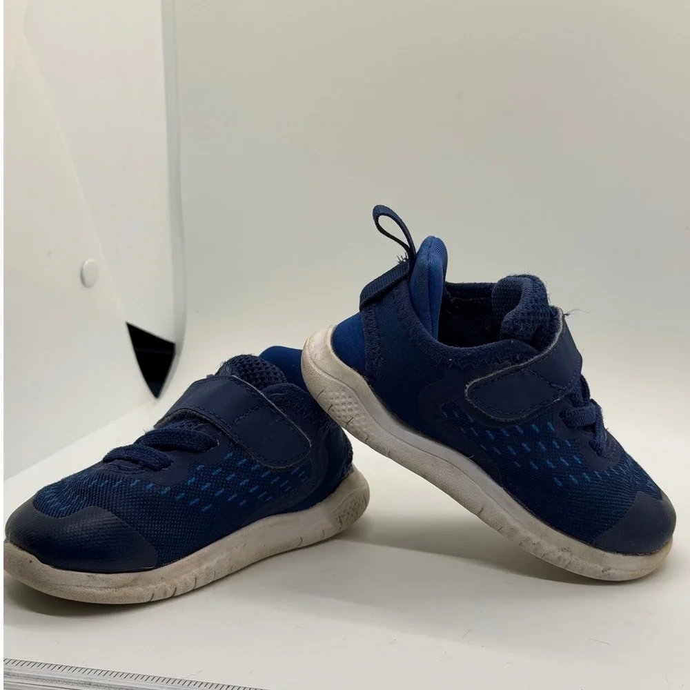 Nike Free RN Toddler Shoes Navy‎ Blue Hook and Loop Athletic Sneakers Size 6C